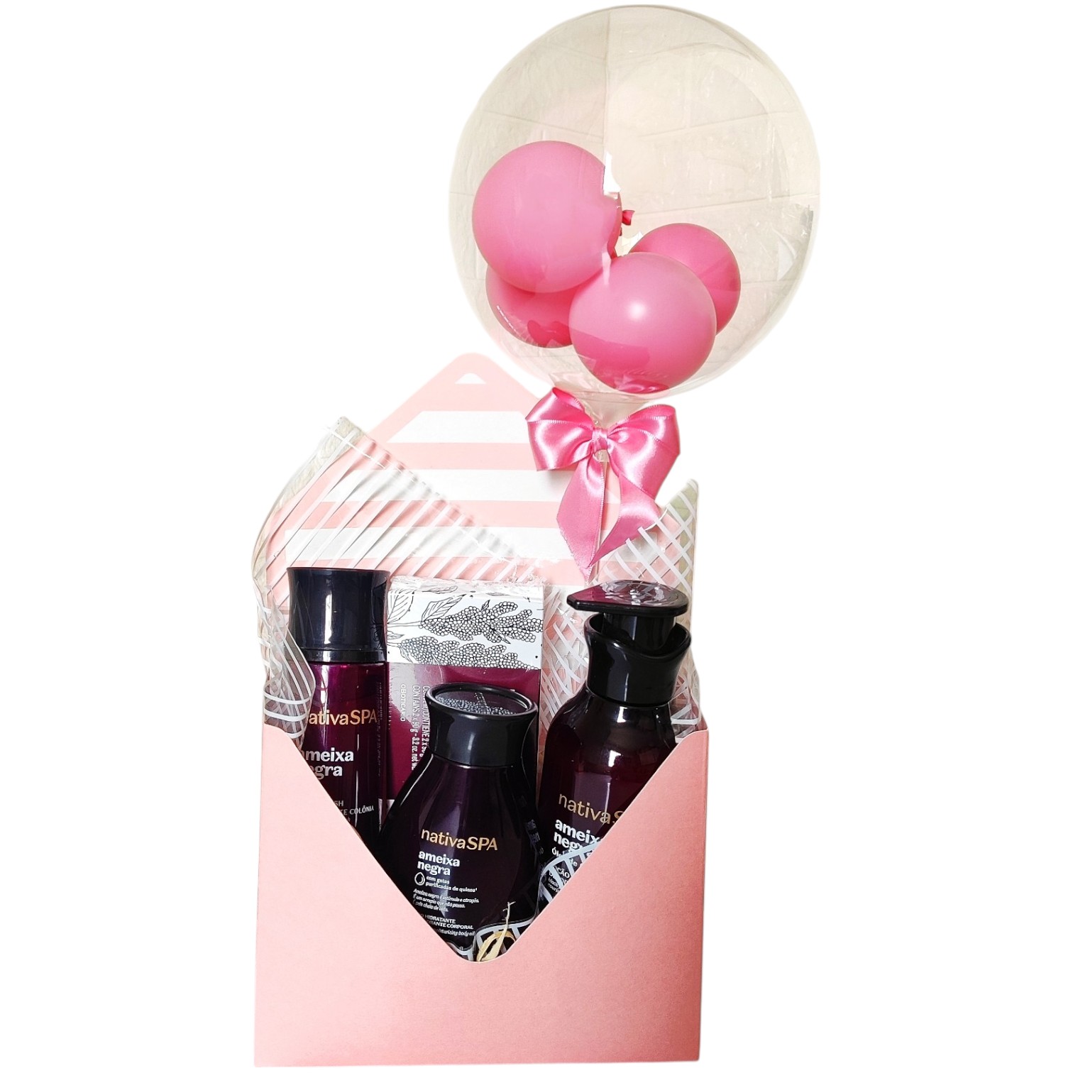 Cesta com produtos de beleza - O Boticrio